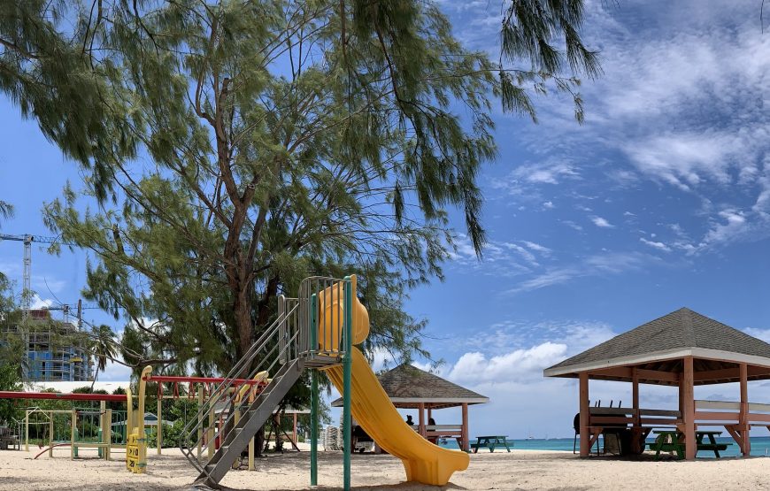 Seven Mile Beach Break in Grand Cayman