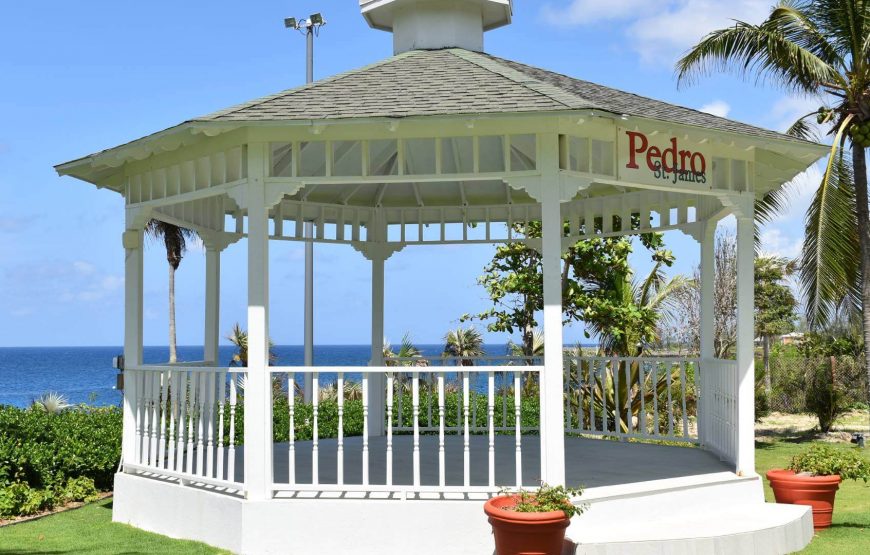 Cayman Crystal Caves, Pedro St James and Tour in Grand Cayman